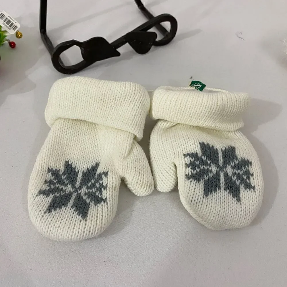 NWT Snowman Mitten Ornament and Knitted Mitten Ornaments